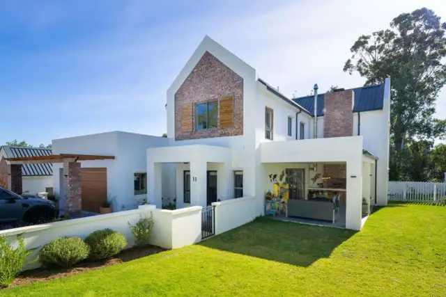 Ile kosztuje dom w Afryce? Ceny, które mogą cię zaskoczyć