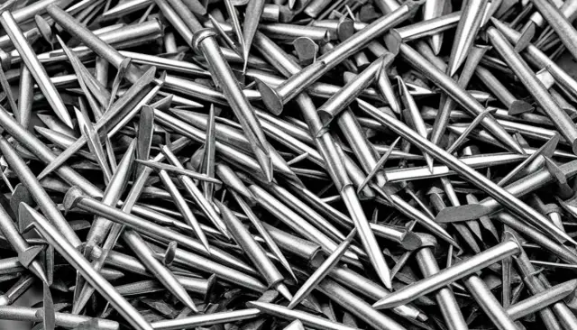 Jakie gwoździe do deskowania wybrać, aby uniknąć problemów?