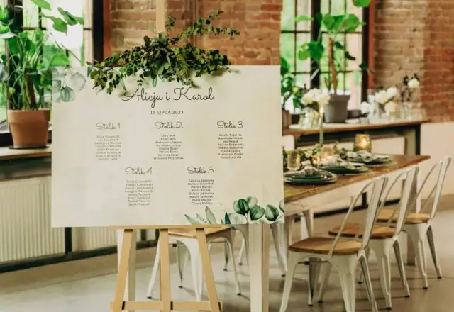 Jak stworzyć idealny plan stołów weselnych i uniknąć błędów w organizacji