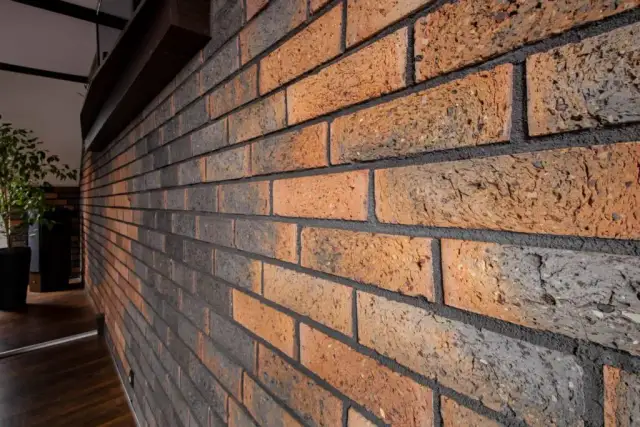 Jaką fugę do starej cegły wybrać, by uzyskać idealny efekt?