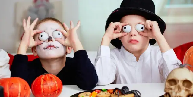 Jak samodzielnie zrobić strój na Halloween dla dzieci – proste pomysły DIY