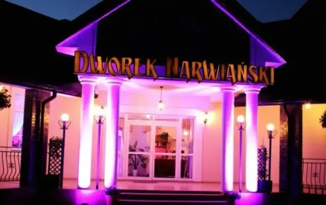 Dworek Narwiański - idealne miejsce na romantyczną kolację i wydarzenia