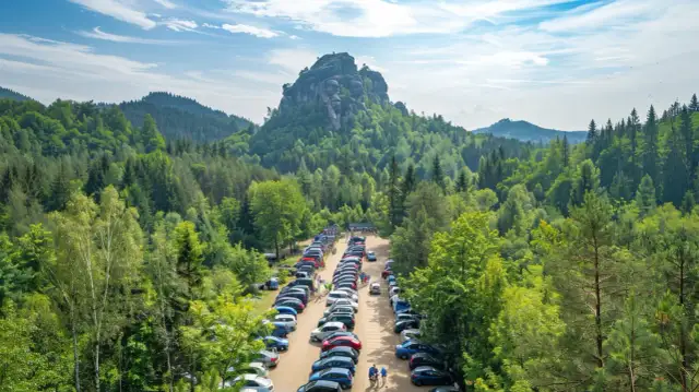 Szczeliniec parking: Jak uniknąć stresu przed wędrówką?