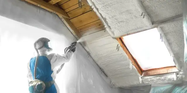 Izolacja pianą PUR: Skuteczne ocieplenie domu na lata