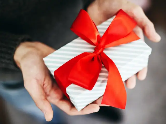 Co kupić 14 latce pod choinkę? 15 trafnych prezentów na każdą kieszeń