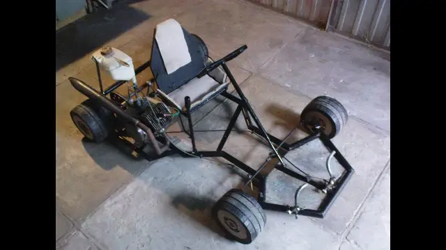 Jak zrobić gokarta z silnikiem od kosiarki – prosty poradnik krok po kroku