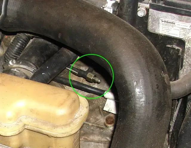 Jak odpowietrzyć sprzęgło Land Rover Freelander - uniknij kosztownych błędów