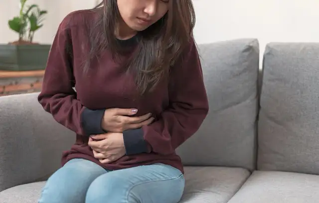 Objawy psychosomatyczne w depresji: jak je rozpoznać i leczyć