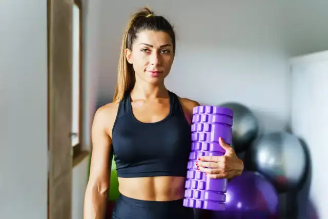 Jaki roller dla piłkarza? Wybierz najlepszy do regeneracji mięśni