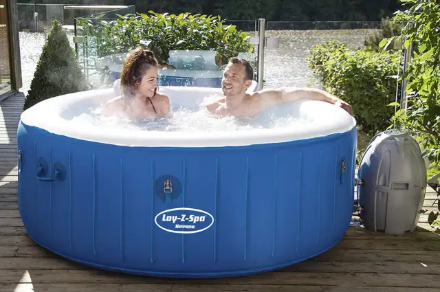 Najlepsze wanny Bestway Spa: porównanie modeli i opinie użytkowników