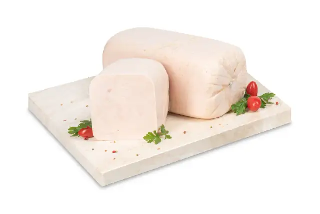 Ile kalorii ma szynka z kurczaka? Poznaj dokładne wartości odżywcze