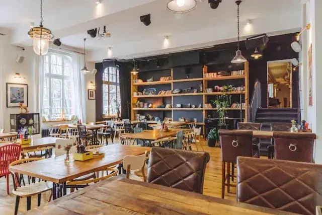 Śląska Prohibicja: Podróż w czasie do lat 20. dla miłośników