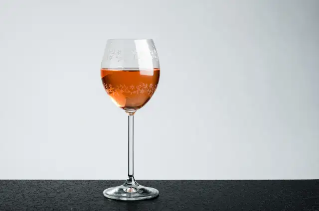 Wina różowe w kuchni: 5 przepisów, które warto wypróbować z różowym winem