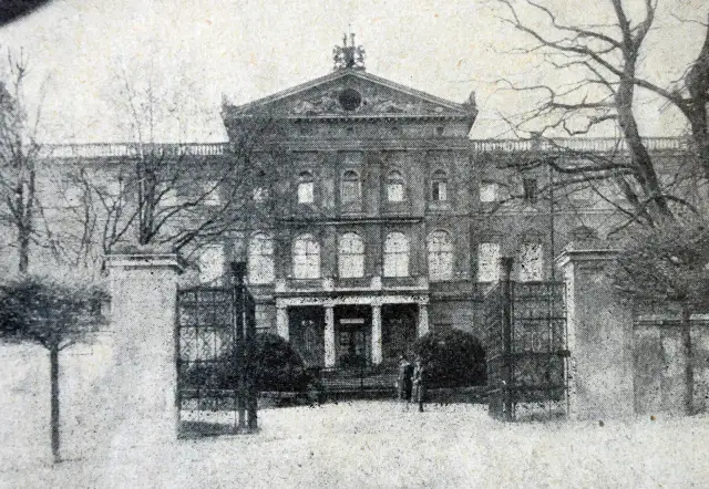 Ruiny pałacu w Sławikowie: Historia, Zniszczenia i Tajemnice