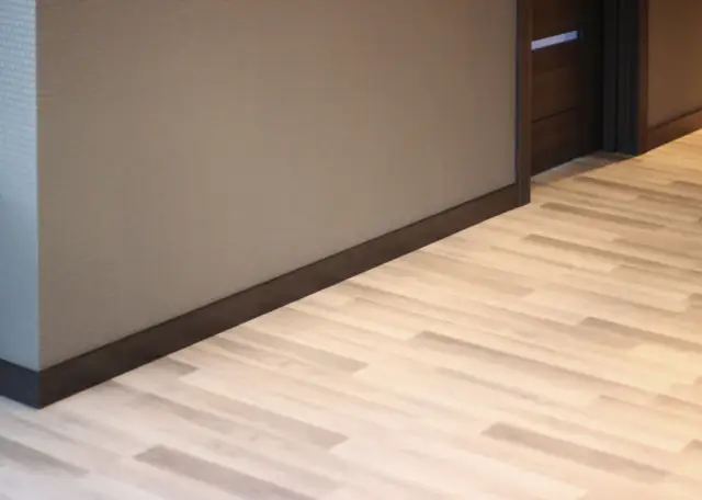 Jak dobierać listwy przypodłogowe do każdego wnętrza: 5 kluczowych zasad