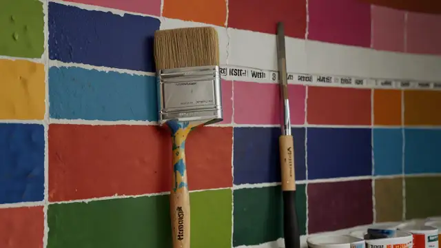 Farba Strukturalna Primacol: jakie są rodzaje i właściwości tej farby?