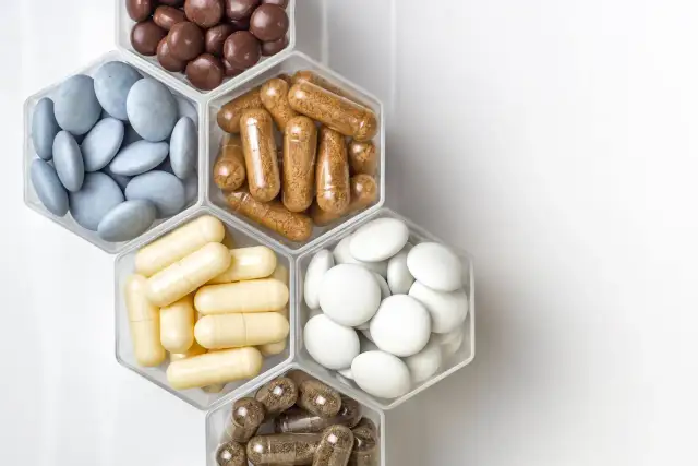 Czym są suplementy diety i jak mogą poprawić Twoje zdrowie?