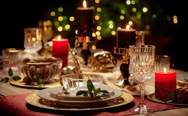 Jak udekorować stół na święta, aby zachwycić gości i stworzyć magię