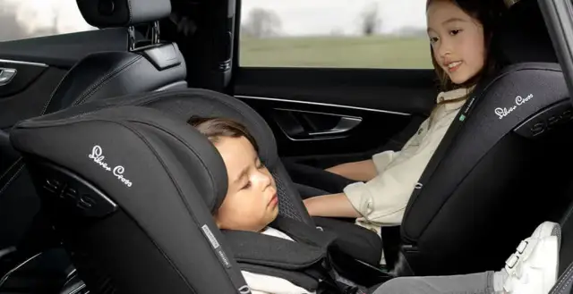 Fotelik za kierowcą czy pasażerem - które miejsce montażu jest bezpieczniejsze?