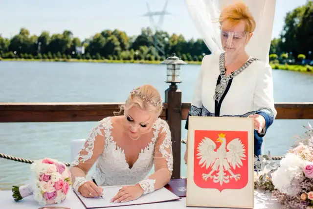 Jakie dokumenty do ślubu cywilnego? Sprawdź, czego nie możesz zapomnieć!