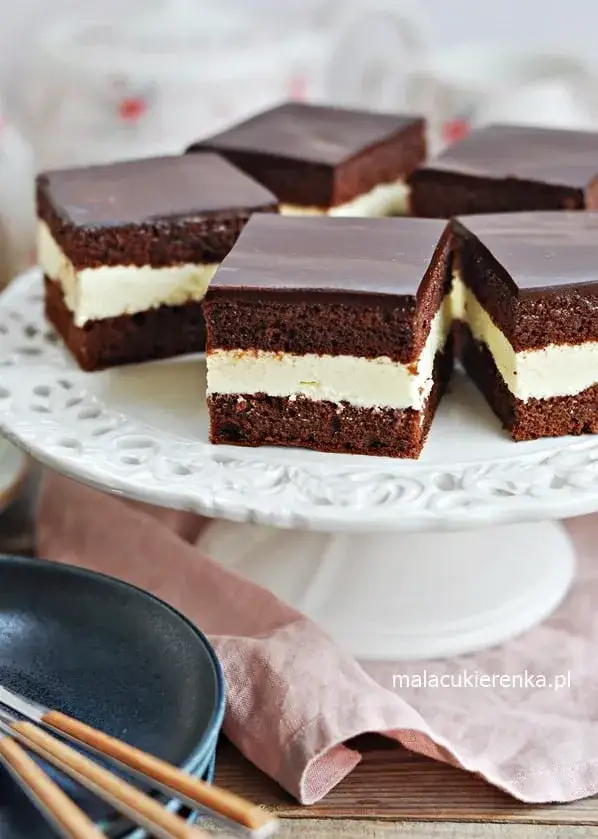 Prosty przepis na ciasto mleczna kanapka – smaczny deser w kilka minut