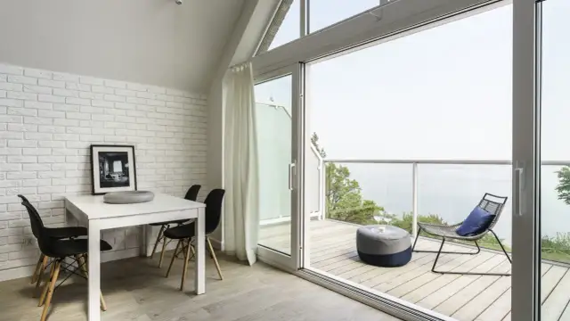 Gdzie są najtańsze mieszkania nad morzem i jak uniknąć przepłacania