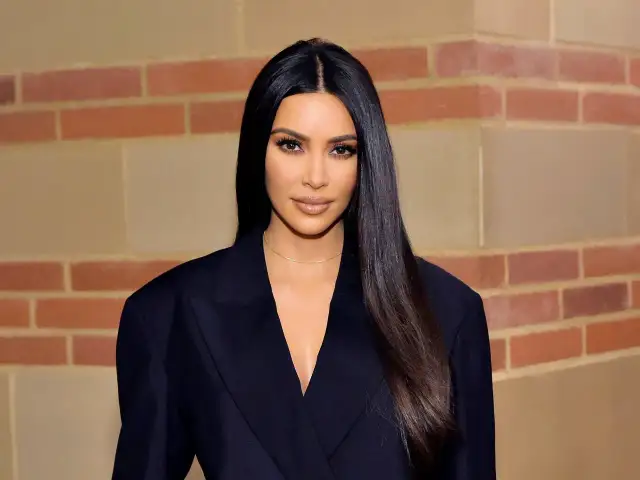 Kim jest Kim Kardashian: wszystko co musisz wiedzieć o królowej mediów