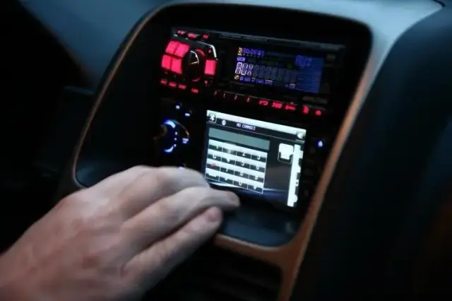 Jak radio samochodowe może poprawić Twój nastrój w czasie jazdy?