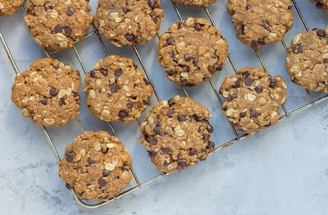 Jak zrobić ciastka z płatków owsianych - łatwe i zdrowe przepisy