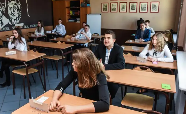 Najważniejsze motywy w lekturach klasa 8, które musisz znać na egzamin