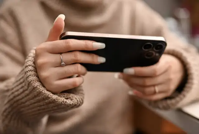 Złudzenie gracza: dlaczego twój mózg jest największym wrogiem w świecie gier