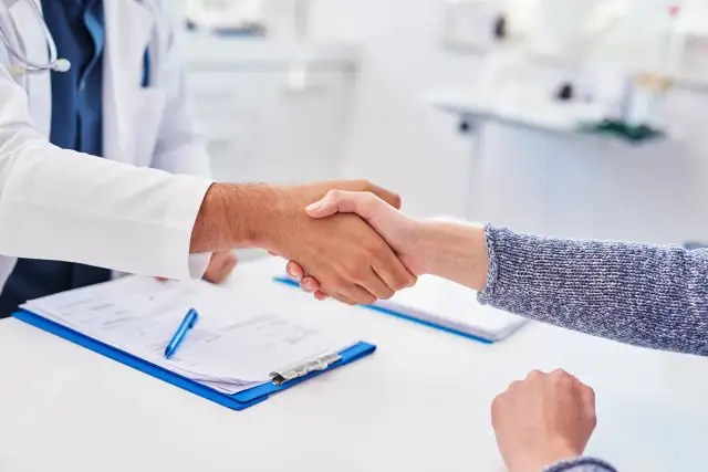 Jakie badania medycyny pracy są kluczowe dla zdrowia pracowników?