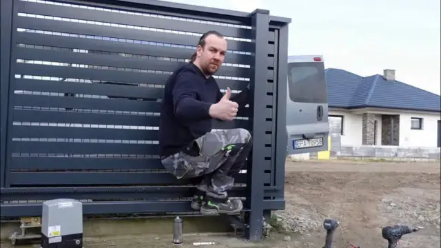 Jak zamontować napęd do bramy przesuwnej - uniknij najczęstszych błędów