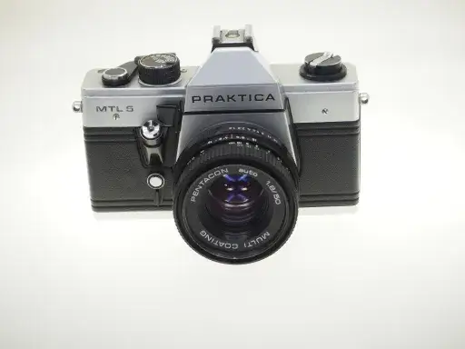 Lustrzanka analogowa: jak wybrać idealny aparat do fotografii