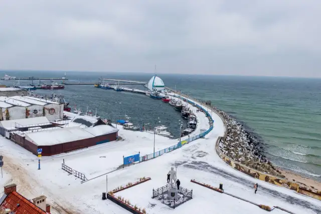 Hel zimą – atrakcje, które zaskoczą każdego miłośnika przygód.