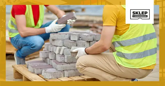 Jak wyjąć kostkę brukową bez uszkadzania sąsiednich kamieni