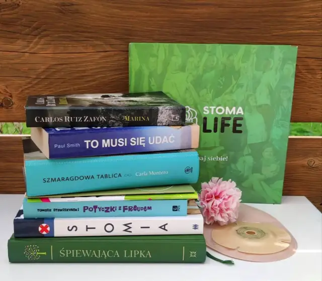 Kto czyta książki, żyje podwójnie – znaczenie i kontekst cytatu Eco