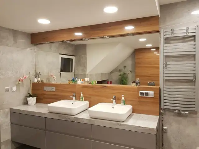 Co na sufit do łazienki: najlepsze materiały i rozwiązania 2025 roku