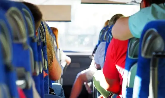 Co robić podczas długiej podróży autokarem, aby nie nudzić się?