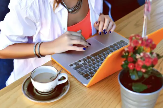 Jak tworzyć interaktywne treści blogowe dla polskiej publiczności?