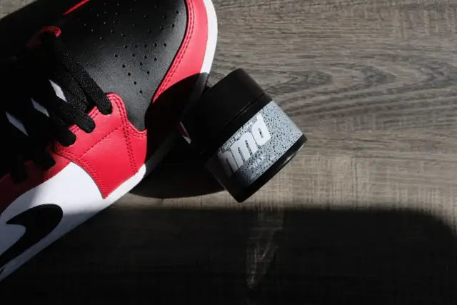 Czy impregnować nowe buty? Dlaczego to ważne i jak uniknąć zniszczeń