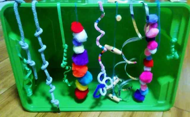 Jak zrobić zabawki sensoryczne dla dziecka: 8 prostych pomysłów krok po kroku