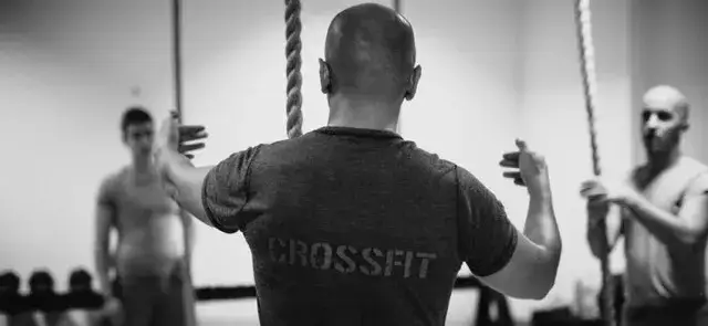 Czy crossfit odchudza? Sprawdź, jak skutecznie schudnąć!