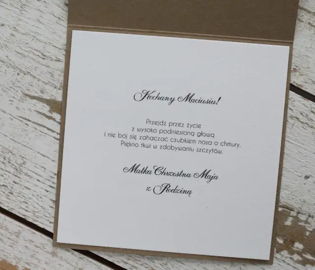 Czego życzyć na chrzest? Inspiracje i gotowe życzenia dla dziecka