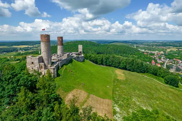 Najlepsze miejsca na nocleg w Górach Świętokrzyskich, które zaskoczą
