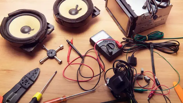 Jaki bezpiecznik do wzmacniacza? Uniknij kosztownych błędów w wyborze