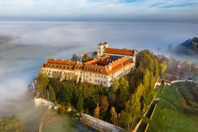 Rekolekcje benedyktynów w Tyńcu: duchowy wzrost w wyjątkowej atmosferze