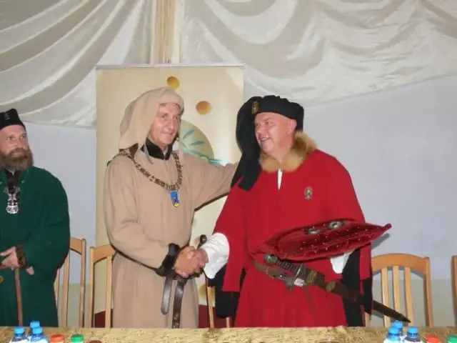 Kto jest właścicielem zamku w Gniewie? Zaskakująca historia i fakty