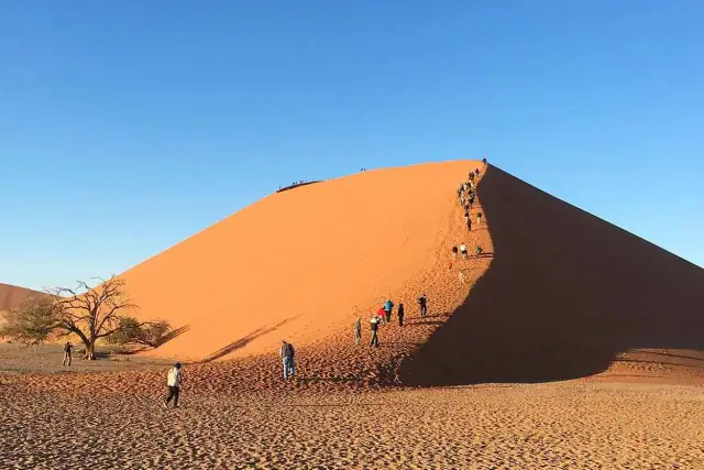 Najlepszy czas na podróż do Namibii: uniknij tłumów i złej pogody