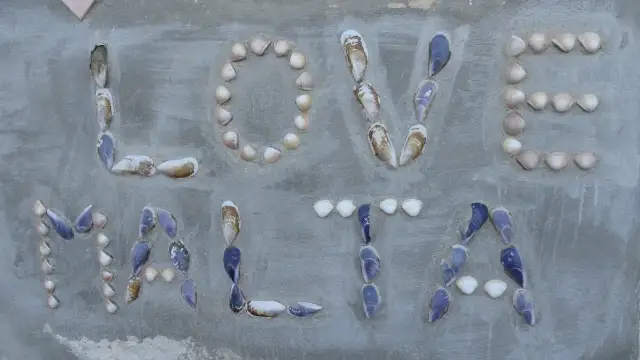 Czy warto jechać na Maltę? Odkryj zalety i wady podróży